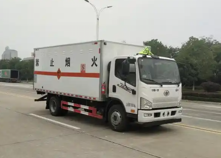 赤壁爆破器材运输车可以上高速吗？